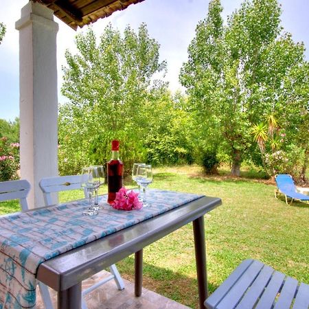 AstrakeriMarilenas Houseアパートメント エクステリア 写真