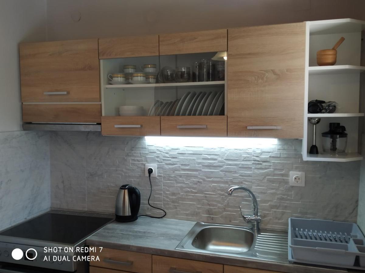 AstrakeriMarilenas Houseアパートメント エクステリア 写真