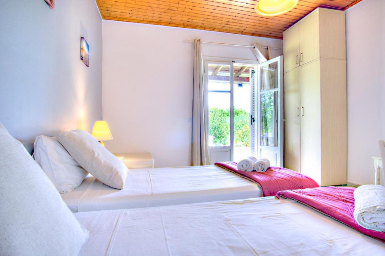 AstrakeriMarilenas Houseアパートメント エクステリア 写真