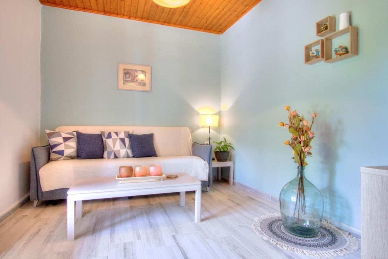 AstrakeriMarilenas Houseアパートメント エクステリア 写真