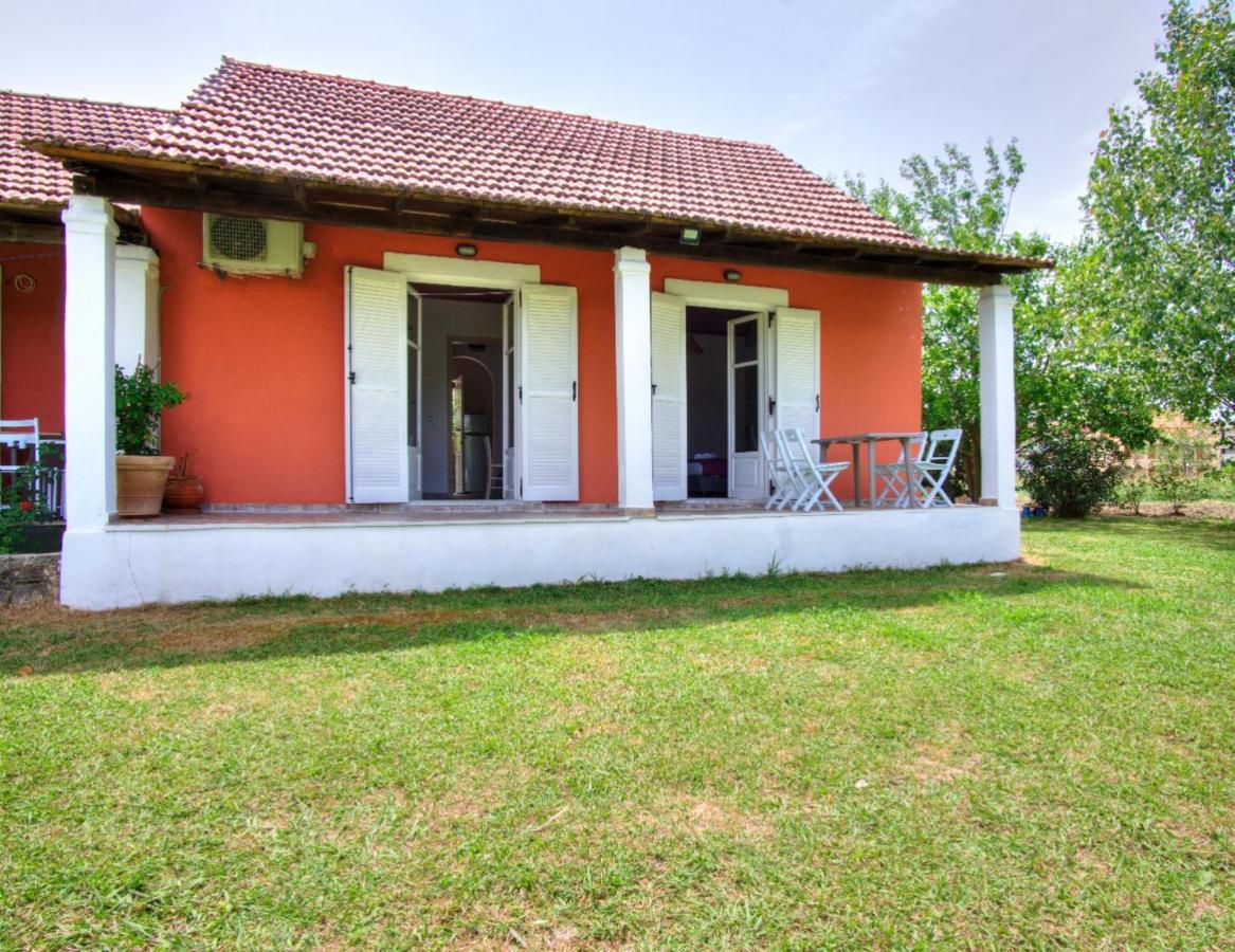 AstrakeriMarilenas Houseアパートメント エクステリア 写真