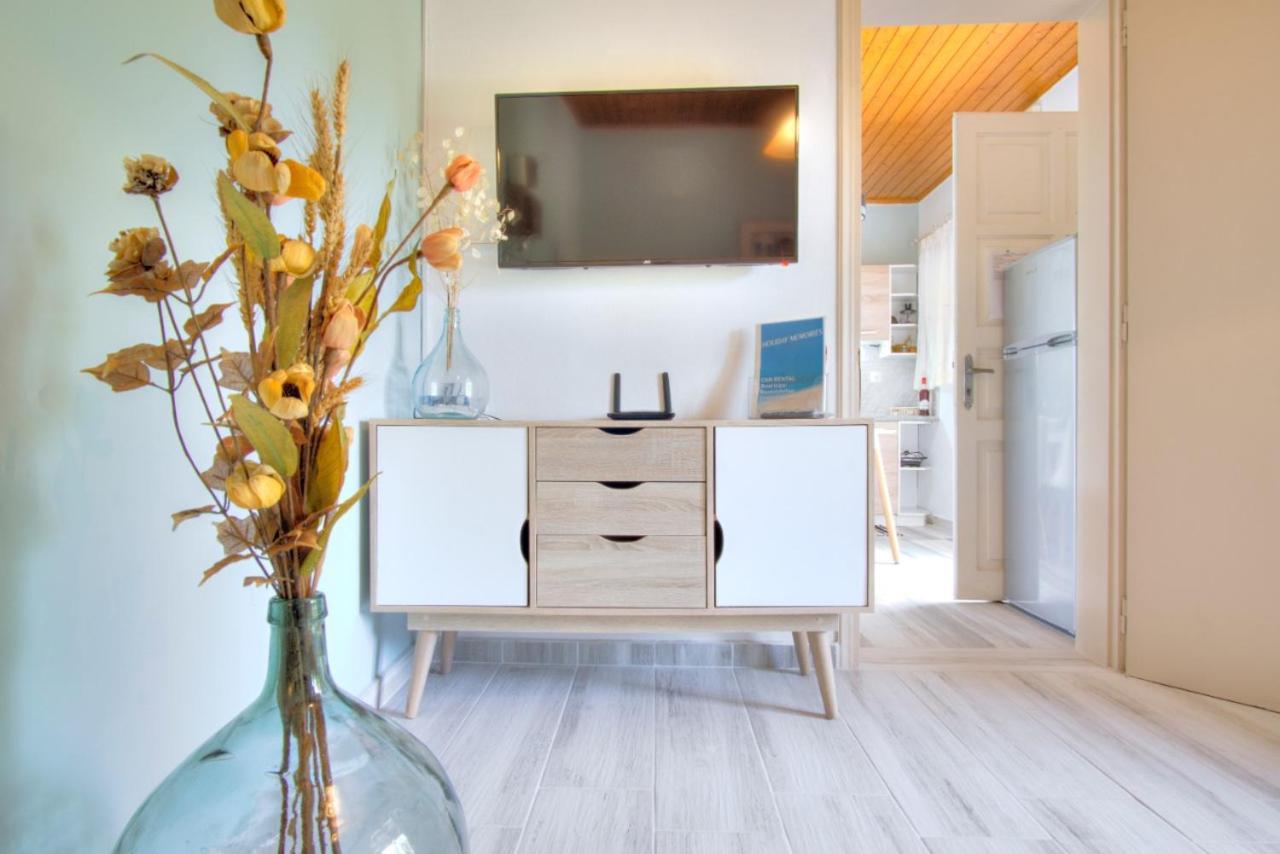 AstrakeriMarilenas Houseアパートメント エクステリア 写真
