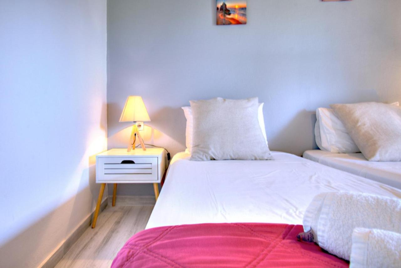 AstrakeriMarilenas Houseアパートメント エクステリア 写真
