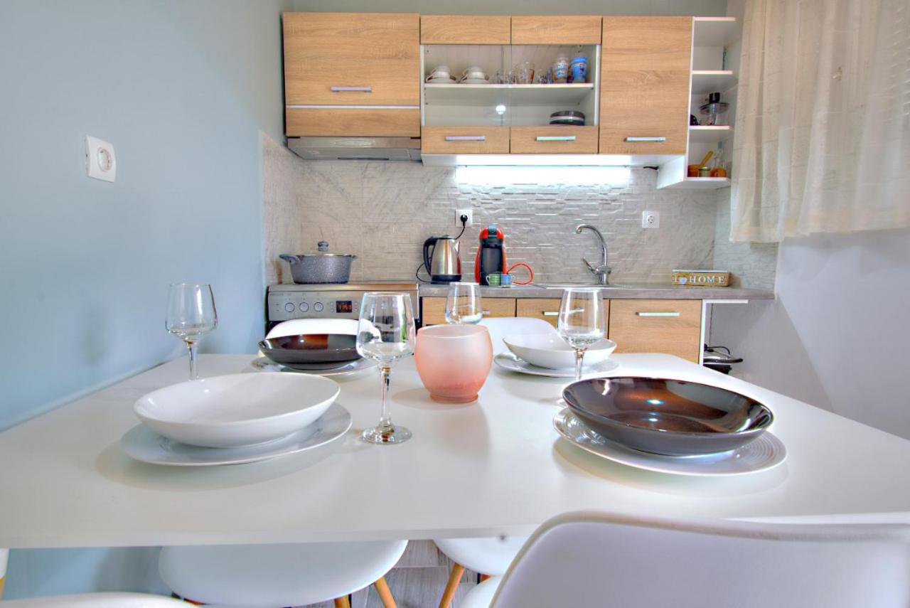 AstrakeriMarilenas Houseアパートメント エクステリア 写真